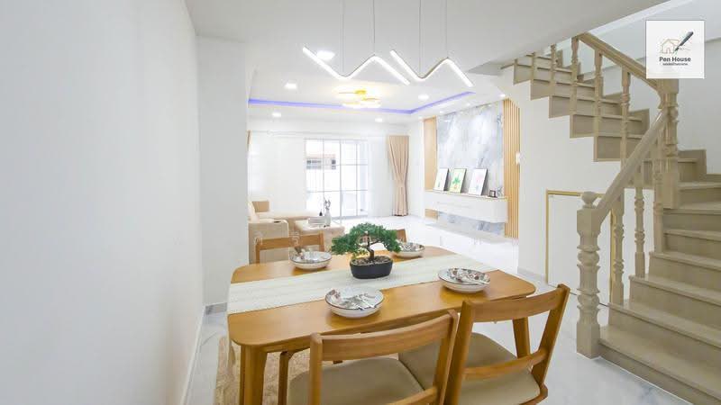 K.C. Ramintra 1, Bangkok, Hathairat Road 39, Sam Wa Tawan Tok, Khlong Sam Wa, Bangkok, 3 Bedrooms, 18 sqm, Townhouse For Sale, by เพ็ญศิริ ตุ้มเทียน, 500624329 - DDproperty.com