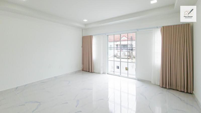 K.C. Ramintra 1, Bangkok, Hathairat Road 39, Sam Wa Tawan Tok, Khlong Sam Wa, Bangkok, 3 Bedrooms, 18 sqm, Townhouse For Sale, by เพ็ญศิริ ตุ้มเทียน, 500624329 - DDproperty.com