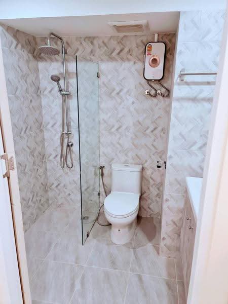 Yada Residential, Bangkok, 16 Phrom Sak Alley, Khlong Tan Nua, Watthana, Bangkok, 3 Bedrooms, 140 sqm, Condo For Rent, by Tongchompoo Pattanachaiwongkoon, 500624353 - DDproperty.com