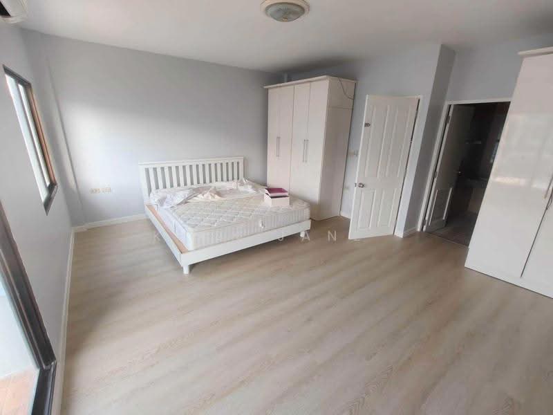 Baan Klang Muang Mengjai Ratchada 2, Bangkok, Soi Sahakanpramoon, Wang Thonglang, Bangkok, 3 Bedrooms, 164 sqm, Townhouse For Rent, by Khun Jane, 500624463 - DDproperty.com
