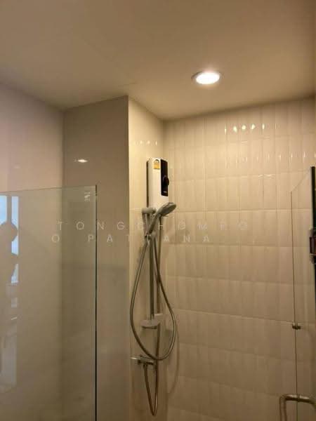 Life Asoke, Bangkok, Asoke-Dindang Road, Bang Kapi, Huai Khwang, Bangkok, 1 Bedroom, 36 sqm, Condo For Rent, by Tongchompoo Pattanachaiwongkoon, 500624475 - DDproperty.com