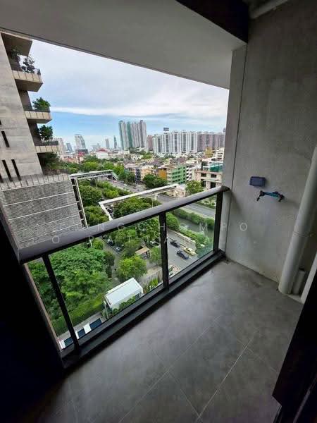 Regal Sathon-Naradhiwas, Bangkok, Naradhiwas Rajanagarindra Road, Thung Maha Mek, Sathon, Bangkok, 1 Bedroom, 38 sqm, Condo For Rent, by Tongchompoo Pattanachaiwongkoon, 500624537 - DDproperty.com