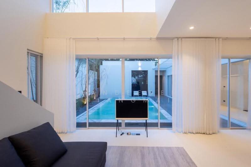 Pool Villa ให้เช่า ใกล้กาดฝรั่ง เพียง 5 นาที ค่าเช่า 95,000 บาท / เดือน รหัสทรัพย์ : No.14P035, เชียงใหม่, บ้านแหวน, หางดง, เชียงใหม่, 400 ตร.ม., บ้านเดี่ยว ให้เช่า, โดย Baandeedee Chiangmai, 500624631 - DDproperty.com