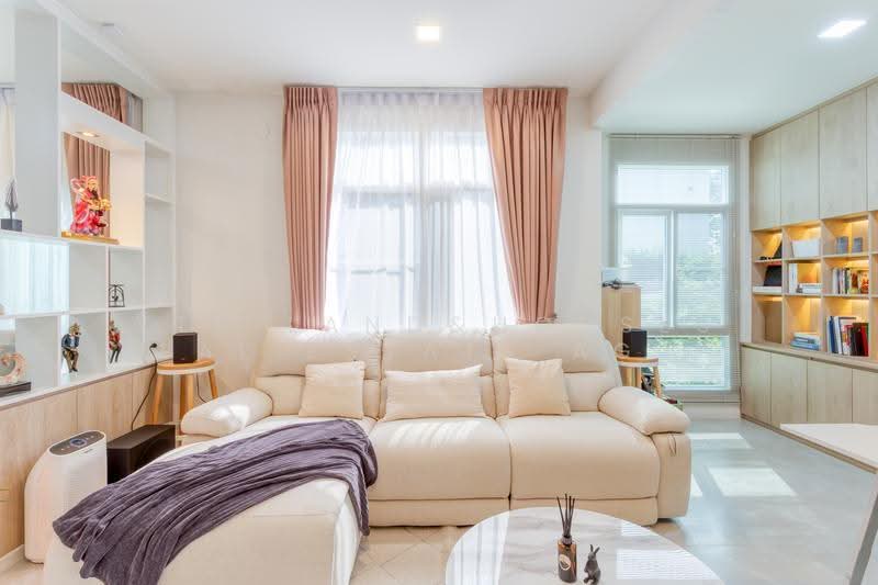 Mantana Bangna-Wongwaen, Bangkok, Soi Ramkhamhaeng 2, Dok Mai, Prawet, Bangkok, 3 Bedrooms, 222 sqm, Single Detached House For Rent, by YTD Land&houses Real Estate Agency, 500624757 - DDproperty.com