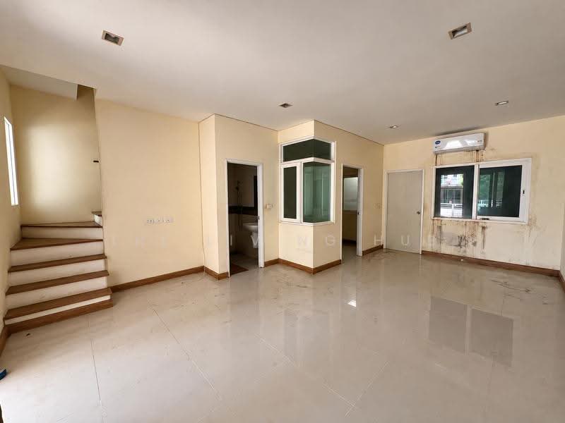 Golden Town Chaiyaphruek – Wongwean, Nonthaburi, Bang Kluai - Sai Noi Road, Sai Noi, Nonthaburi, 4 Bedrooms, 132 sqm, Townhouse For Sale, by THE LIVING HUB, 500624768 - DDproperty.com