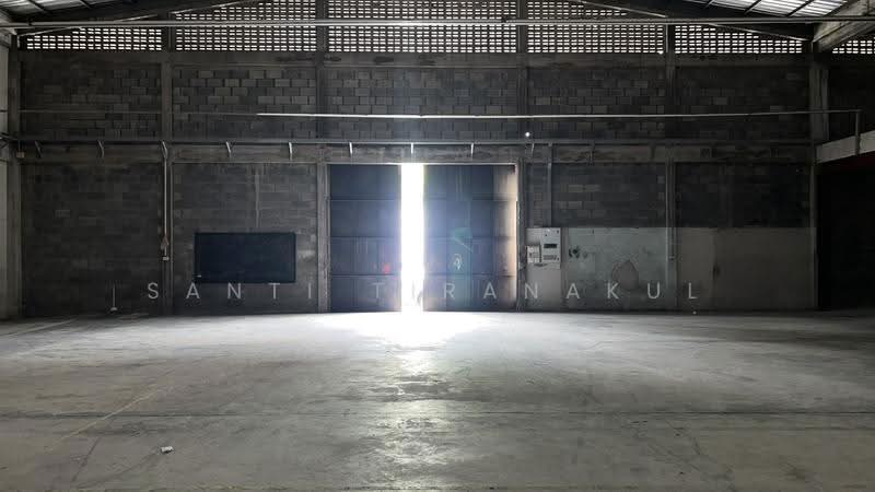 For rent Bangkok Inner-City Warehouse | Rama 4 | 800 sqm | Steps from BTS Thonglor, WH-3895, Bangkok, Khlong Toei, Bangkok, , 800 sqm, Warehouse/Factory For Rent, by Santi Tiranakul, 500624777 - DDproperty.com