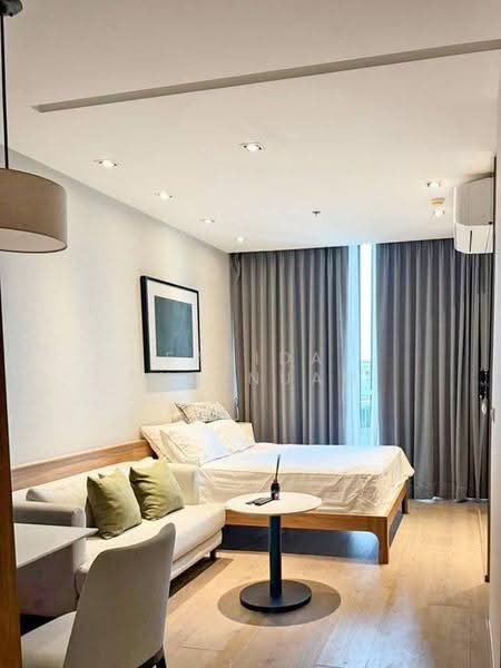 Park Origin Phrom Phong (Park 24), Bangkok, 68 Soi Sukhumvit 24, Khong Tan, Khlong Toei, Bangkok, 1 Bedroom, 28 sqm, Condo For Sale, by Farida Phetnuam, 500624803 - DDproperty.com