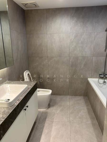 Ruamsuk Condominium : ร่วมสุข คอนโดมิเนียม, กรุงเทพ, 12 ซอยอรรถวี, คลองตัน, คลองเตย, กรุงเทพ, 325 ตร.ม., คอนโด ให้เช่า, โดย Kornkanock Kanockpradit, 500624916 - DDproperty.com