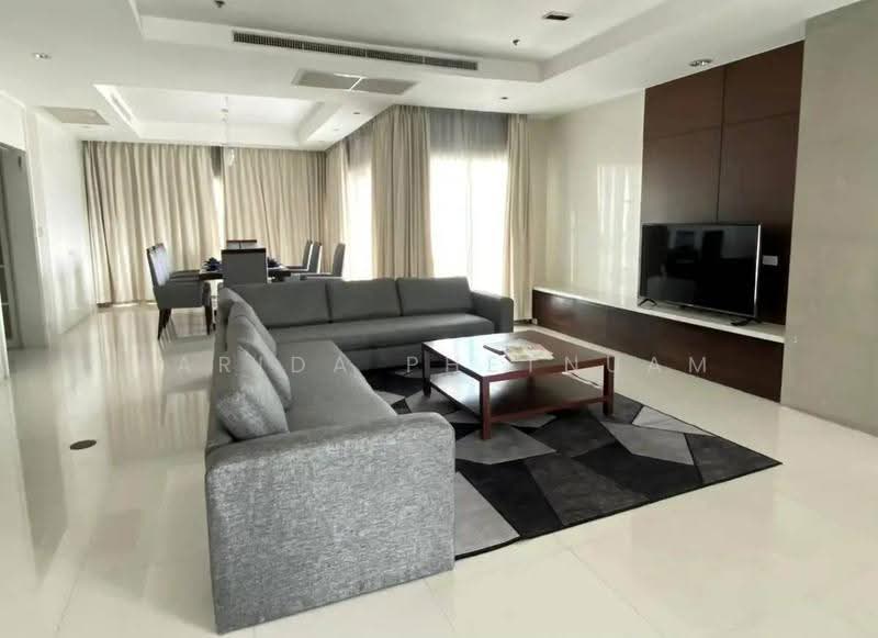 Royal Residence Park, Bangkok, 99 Royal Resident Park Lumphini, Lumphini, Pathum Wan, Bangkok, 4 Bedrooms, 385 sqm, Apartment For Rent, by Farida Phetnuam, 500624986 - DDproperty.com