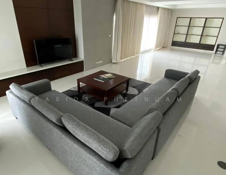 Royal Residence Park, Bangkok, 99 Royal Resident Park Lumphini, Lumphini, Pathum Wan, Bangkok, 4 Bedrooms, 385 sqm, Apartment For Rent, by Farida Phetnuam, 500624986 - DDproperty.com