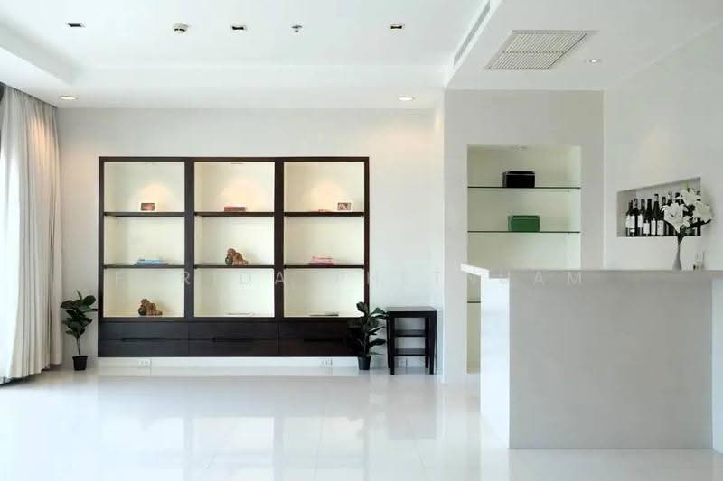 Royal Residence Park, Bangkok, 99 Royal Resident Park Lumphini, Lumphini, Pathum Wan, Bangkok, 4 Bedrooms, 385 sqm, Apartment For Rent, by Farida Phetnuam, 500624986 - DDproperty.com