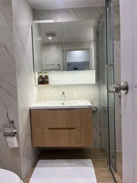 Sukhumvit Suite, Bangkok, 19 Soi Sukhumvit 13, Khlongtoei Nua, Watthana, Bangkok, 1 Bedroom, 40 sqm, Condo For Rent, by Farida Phetnuam, 500625041 - DDproperty.com