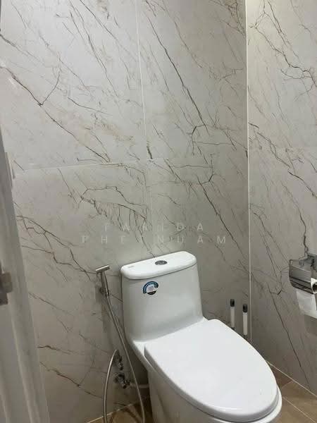 Sukhumvit Suite, Bangkok, 19 Soi Sukhumvit 13, Khlongtoei Nua, Watthana, Bangkok, 1 Bedroom, 40 sqm, Condo For Rent, by Farida Phetnuam, 500625041 - DDproperty.com