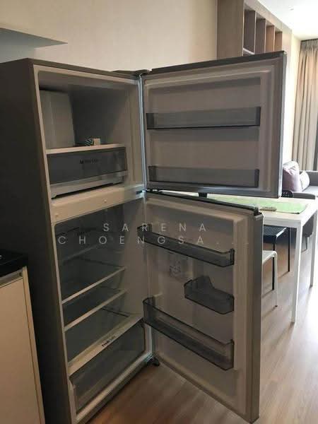 Sky Walk Residences, Bangkok, 1599 Sukhumvit Road, Phra Kanong Nua, Watthana, Bangkok, 2 Bedrooms, 60 sqm, Condo For Sale, by Sarena Choengsamor, 500625060 - DDproperty.com