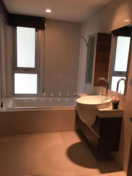 Sky Walk Residences, Bangkok, 1599 Sukhumvit Road, Phra Kanong Nua, Watthana, Bangkok, 2 Bedrooms, 60 sqm, Condo For Sale, by Sarena Choengsamor, 500625060 - DDproperty.com