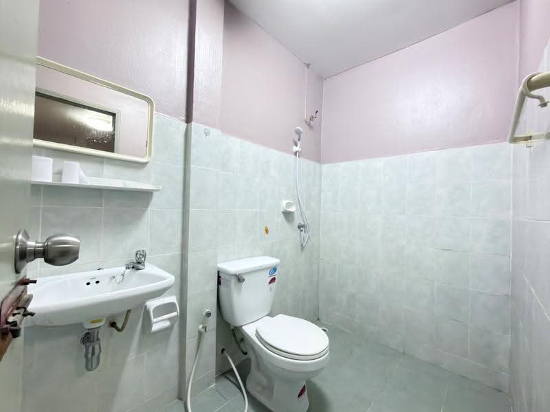 บ้านสวนจตุจักร ชลบุรี, Chon Buri (Pattaya), Huai Kapi, Muang Chon Buri, Chon Buri (Pattaya), 3 Bedrooms, 100 sqm, Townhouse For Sale, by The Best Property ตาล, 500625084 - DDproperty.com