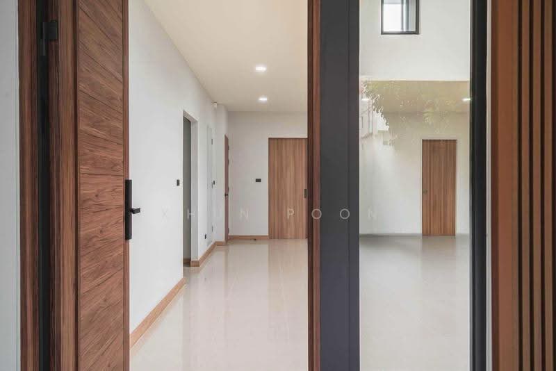 Preecha Ram 3 - Rat Phatthana, Bangkok, Saphan Sung, Bangkok, 4 Bedrooms, 453 sqm, Single Detached House For Sale, by Khun Poon, 500625178 - DDproperty.com