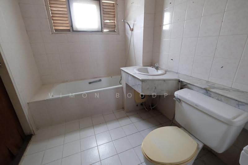 The Emerald Park Rewadee 61, Nonthaburi, Phimonrat, Bang Bua Thong, Nonthaburi, 5 Bedrooms, 200 sqm, Townhouse For Rent, by Vimon Boodpha, 500625199 - DDproperty.com
