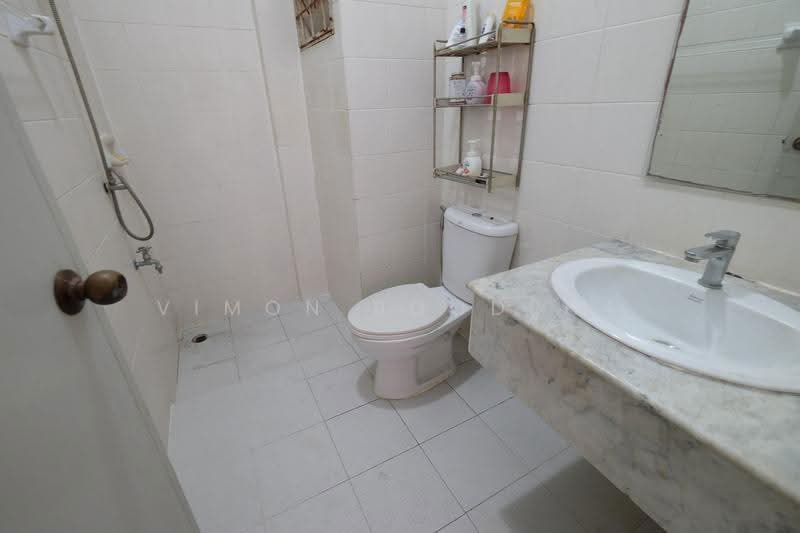 The Emerald Park Rewadee 61, Nonthaburi, Phimonrat, Bang Bua Thong, Nonthaburi, 5 Bedrooms, 200 sqm, Townhouse For Rent, by Vimon Boodpha, 500625199 - DDproperty.com