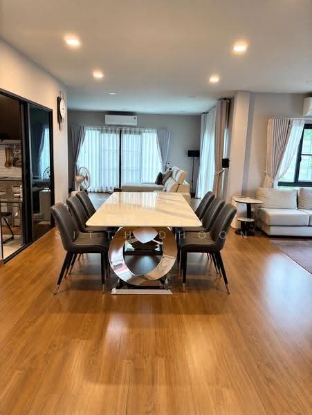 CENTRO Thawiwatthana, Bangkok, Soi Thawiwatthana 1, Thawiwatthana Road, Nong Kang Plu, Nong Khaem, Bangkok, 4 Bedrooms, 330 sqm, Single Detached House For Rent, by Amarin Sitthidhoon, 500625245 - DDproperty.com