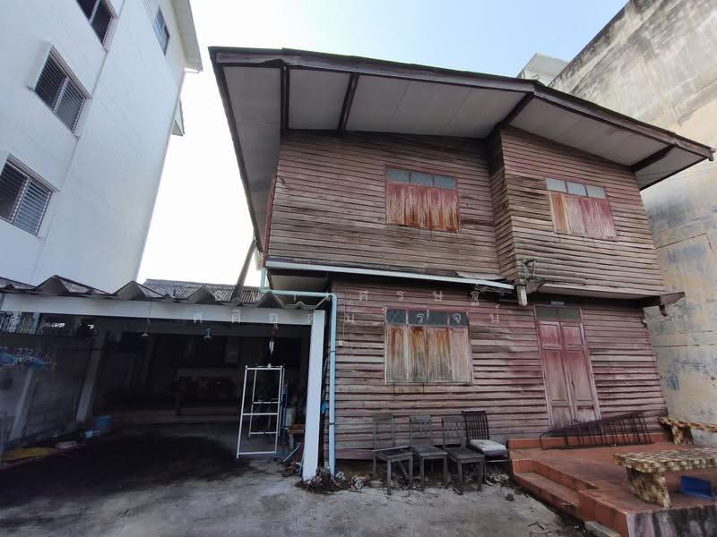 ขาย บ้านพร้อมสิ่งปลูกสร้างบ้านไม้ 2 ชั้น 54 ตร.วา ซอย จรัญสนิทวงศ์ 1 ทำเลดีใกล้ MRT ท่าพระ 650 เมตร, กรุงเทพ, วัดท่าพระ, บางกอกใหญ่, กรุงเทพ, 432 ตร.ม., บ้านเดี่ยว ขาย, โดย ธนาเศรษฐ์ ศศิอุดมโรจน์, 500625270 - DDproperty.com
