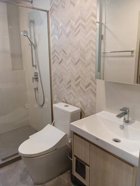 Oka Haus Sukhumvit 36, Bangkok, 3399 Rama 4 Road, Khong Tan, Khlong Toei, Bangkok, 2 Bedrooms, 41 sqm, Condo For Sale, by Sarena Choengsamor, 500625475 - DDproperty.com