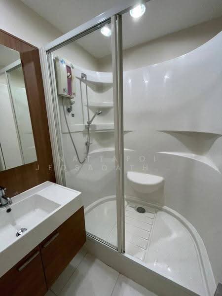 Q House Condo Sathorn, Bangkok, Thonburi Road, Khlong Ton Sai, Khlong San, Bangkok, 1 Bedroom, 48 sqm, Condo For Rent, by Nattapol Jedsadathitikul, 500625526 - DDproperty.com