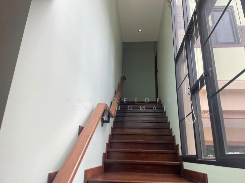 Pool Villa ให้เช่า ใกล้โรงเรียนต้นกล้า เพียง 5 นาที ค่าเช่า 60,000 บาท /เดือน รหัสทรัพย์ : No.11P007, เชียงใหม่, หนองหาร, สันทราย, เชียงใหม่, 300 ตร.ม., บ้านเดี่ยว ให้เช่า, โดย Baandeedee Chiangmai, 500625534 - DDproperty.com