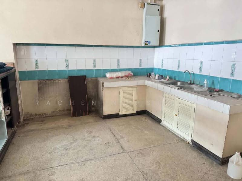 3-story hotel building for sale in Phuket City, near Old Town. Land area: 60 square wah., Phuket, Talat Nua, Muang Phuket, Phuket, , 240 sqm, Shophouse For Sale, by Rachen Nopsuwan, 500625540 - DDproperty.com