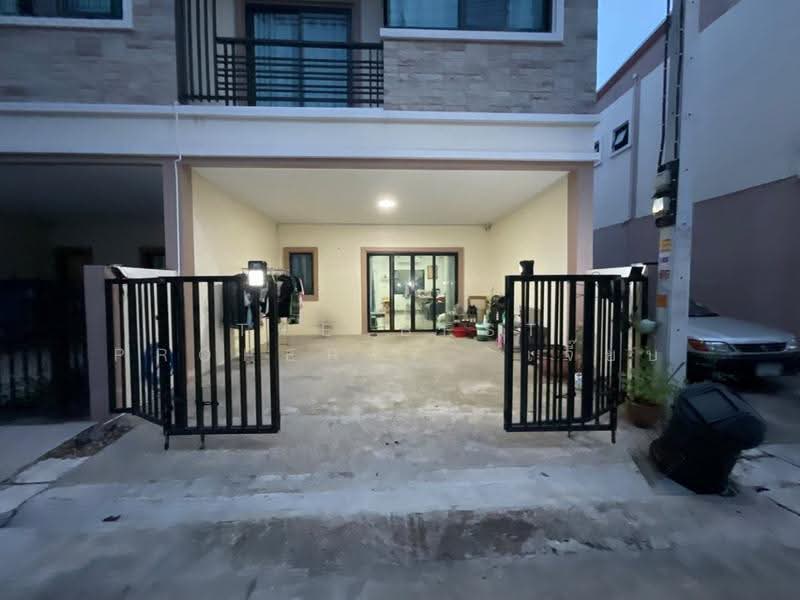 หมู่บ้านกู๊ดแลนด์ กระทุ่มแบน, Samut Sakhon, Tha Sao, Krathum Baen, Samut Sakhon, 2 Bedrooms, 150 sqm, Townhouse For Sale, by The Best Property  เจี๊ยบ, 500625560 - DDproperty.com