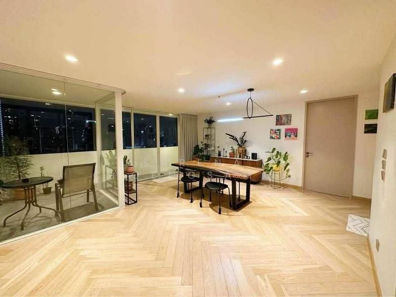 D.S. Tower 1 Sukhumvit 33, Bangkok, Soi Phrom Chit, Khlong Tan Nua, Watthana, Bangkok, 2 Bedrooms, 139 sqm, Condo For Rent, by Sarena Choengsamor, 500625563 - DDproperty.com