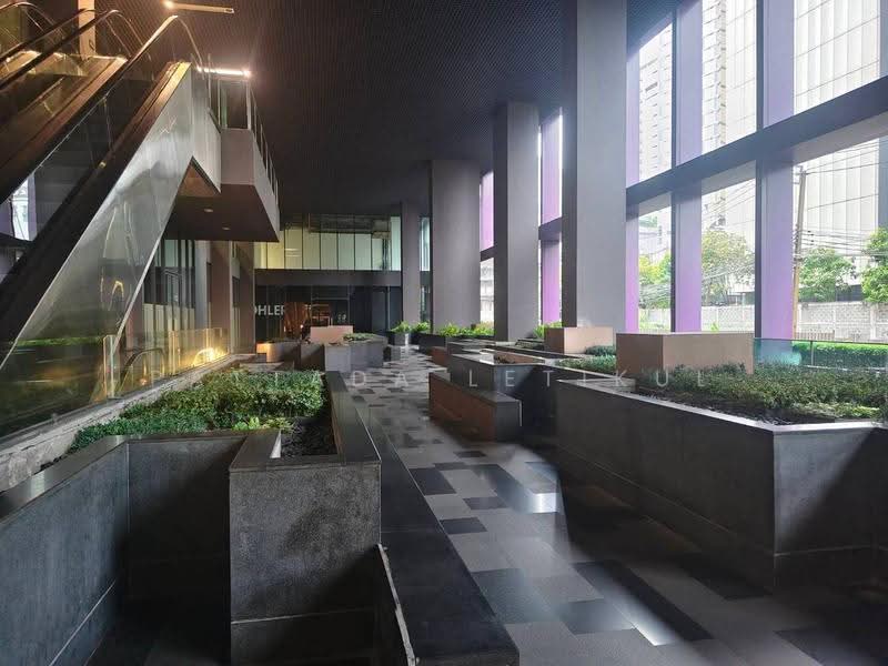Noble Remix, Bangkok, 772 Soi Sukhumvit 36, Sukhumvit Road, Khong Tan, Khlong Toei, Bangkok, 2 Bedrooms, 97 sqm, Condo For Rent, by Pattada Letikul, 500625728 - DDproperty.com