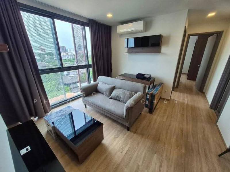Taka Haus, Bangkok, 99 Soi Ekamai 10, Khlong Tan Nua, Watthana, Bangkok, 2 Bedrooms, 59 sqm, Condo For Rent, by Somrad Phoopruksachart, 500625752 - DDproperty.com