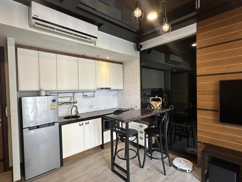 The Lofts Ekkamai, Bangkok, 1415 Sukhumvit Road, Phra Kanong Nua, Watthana, Bangkok, 1 Bedroom, 48 sqm, Condo For Rent, by Dechatorn Chichaiyang, 500625755 - DDproperty.com