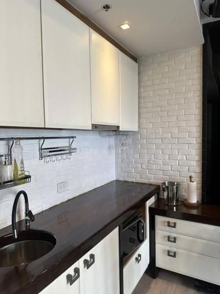The Lofts Ekkamai, Bangkok, 1415 Sukhumvit Road, Phra Kanong Nua, Watthana, Bangkok, 1 Bedroom, 48 sqm, Condo For Rent, by Dechatorn Chichaiyang, 500625755 - DDproperty.com