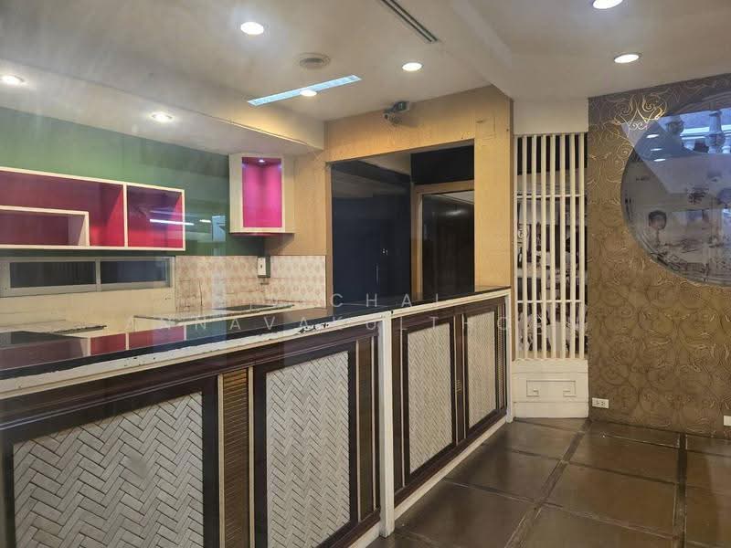 Wall Street Tower, Bangkok, Suriyawong, Bang Rak, Bangkok, , 507 sqm, Business For Rent, by Vichai Annavakulthorn, 500625769 - DDproperty.com