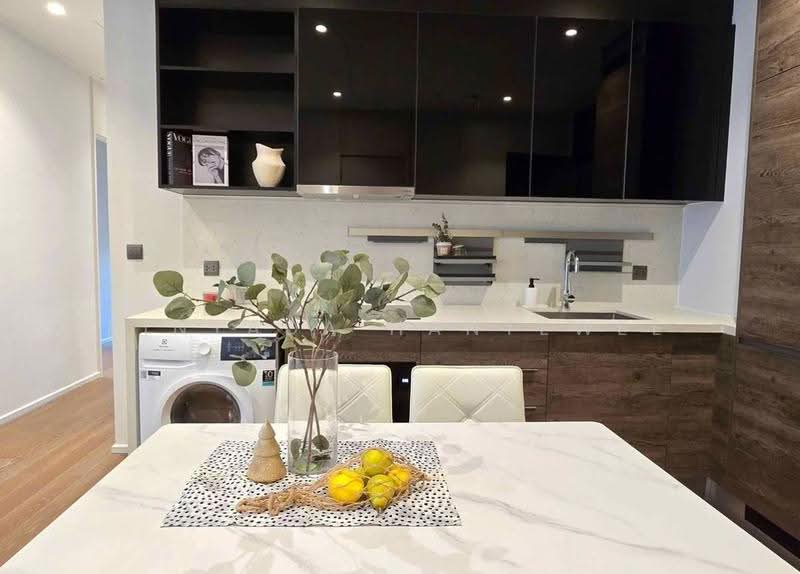 Muniq Langsuan, Bangkok, Soi Tonson, Lumphini, Pathum Wan, Bangkok, 2 Bedrooms, 86 sqm, Condo For Rent, by Pinyada Hantewee, 500625850 - DDproperty.com