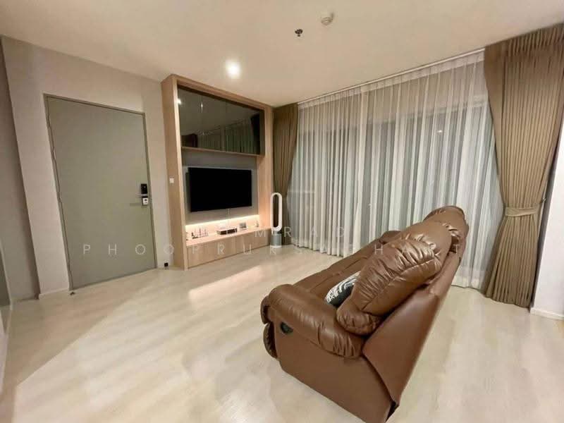 Life Ratchadapisek, Bangkok, 279 Ratchadapisaek Road, Huai Khwang, Bangkok, 2 Bedrooms, 65 sqm, Condo For Sale, by Somrad Phoopruksachart, 500625856 - DDproperty.com