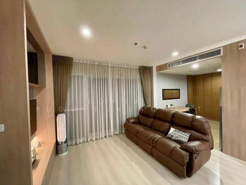 Life Ratchadapisek, Bangkok, 279 Ratchadapisaek Road, Huai Khwang, Bangkok, 2 Bedrooms, 65 sqm, Condo For Sale, by Somrad Phoopruksachart, 500625856 - DDproperty.com