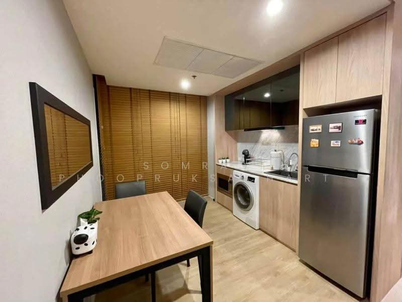 Life Ratchadapisek, Bangkok, 279 Ratchadapisaek Road, Huai Khwang, Bangkok, 2 Bedrooms, 65 sqm, Condo For Sale, by Somrad Phoopruksachart, 500625856 - DDproperty.com