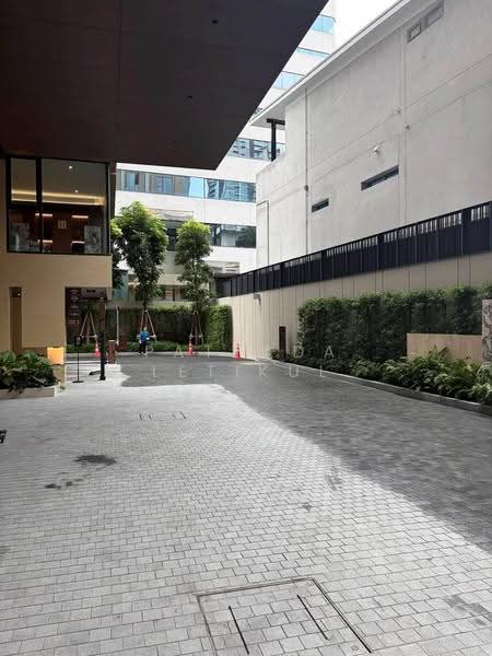 ROMM Convent, Bangkok, 42 Convent Road, Silom, Bang Rak, Bangkok, 2 Bedrooms, 97 sqm, Condo For Sale, by Pattada Letikul, 500625956 - DDproperty.com