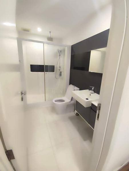 The Room Sukhumvit 62, Bangkok, 2288 Sukhumvit Road, Bang Chak, Phra Khanong, Bangkok, 2 Bedrooms, 75 sqm, Condo For Rent, by Pinyada Hantewee, 500625988 - DDproperty.com