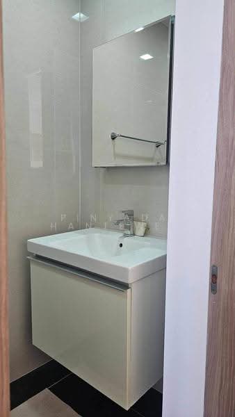 Park Origin Phrom Phong (Park 24), Bangkok, 68 Soi Sukhumvit 24, Khong Tan, Khlong Toei, Bangkok, 1 Bedroom, 26 sqm, Condo For Rent, by Pinyada Hantewee, 500626017 - DDproperty.com