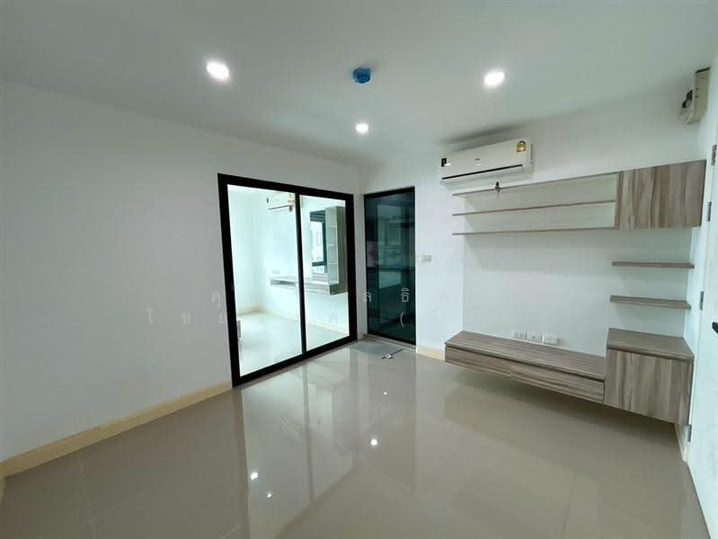 The Unite Condo Onnut-Pattanakarn, Bangkok, Soi Onnut 55/2, Sukhumvit 77 Road, Prawet, Bangkok, 1 Bedroom, 30 sqm, Condo For Sale, by คุณ ชลธิชา ไชยวงค์ (ไอซ์), 500626054 - DDproperty.com