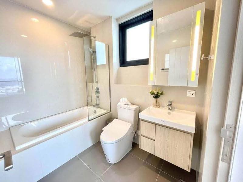 Oka Haus Sukhumvit 36, Bangkok, 3399 Rama 4 Road, Khong Tan, Khlong Toei, Bangkok, 2 Bedrooms, 50 sqm, Condo For Rent, by Somrad Phoopruksachart, 500626100 - DDproperty.com