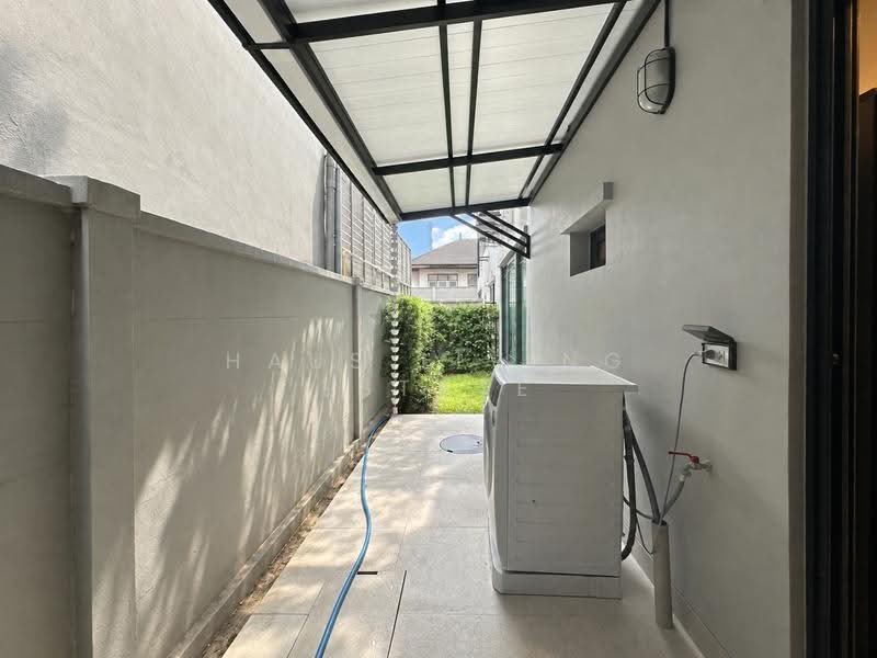 Baan Klang Muang Classe Ratchayothin, Bangkok, Chatuchak, Bangkok, 2 Bedrooms, 214 sqm, Townhouse For Sale, by Haus Living Estate, 500626119 - DDproperty.com