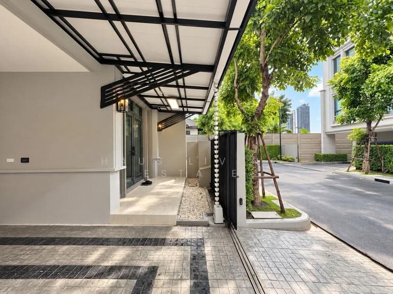 Baan Klang Muang Classe Ratchayothin, Bangkok, Chatuchak, Bangkok, 2 Bedrooms, 214 sqm, Townhouse For Sale, by Haus Living Estate, 500626119 - DDproperty.com
