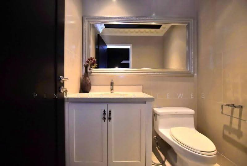 The Emporio Place, Bangkok, 93 Soi Sukhumvit 24, Sukhumvit Road, Khong Tan, Khlong Toei, Bangkok, 2 Bedrooms, 136 sqm, Condo For Rent, by Pinyada Hantewee, 500626150 - DDproperty.com
