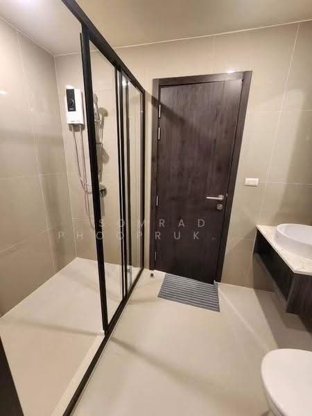 XT Huaikhwang, Bangkok, 244 Ratchadaphisek Road, Huai Khwang, Bangkok, 1 Bedroom, 35 sqm, Condo For Rent, by Somrad Phoopruksachart, 500626169 - DDproperty.com
