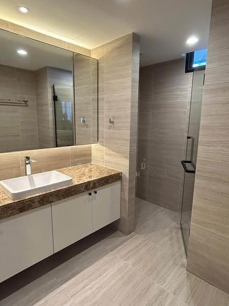 Ruamsuk Condominium, Bangkok, 12 Soi Athakravi, Khong Tan, Khlong Toei, Bangkok, 3 Bedrooms, 325 sqm, Condo For Rent, by ทศวัฏฏ์ วิเศษสัมมาพันธ์, 500626173 - DDproperty.com